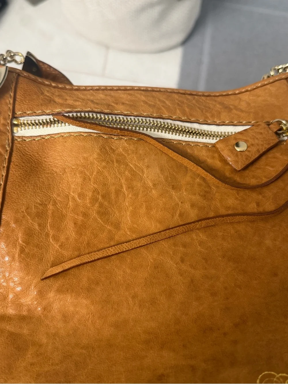 Tre Vero Cognac Brown Pebbled Leather Hobo Shoulder Bag Gold Chain Hardware